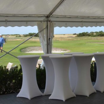 14. Falsterbo Golfklubb: Tält och ståbord med stretchöverdrag uthyres för bl.a. företagsgolf.