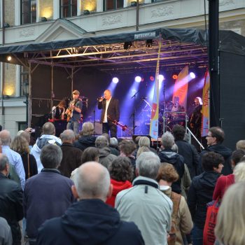 21. Nils Landgren: Komplett scen uthyres för konserter m.m.