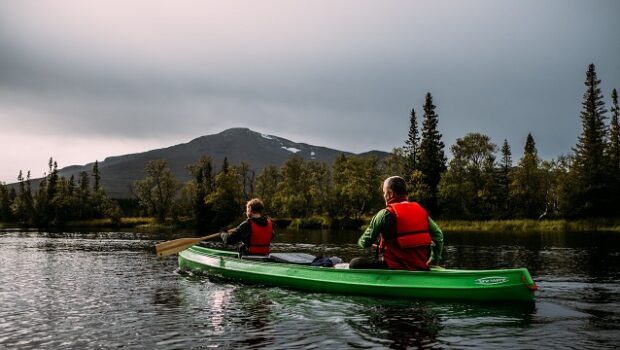 Vildmarksturen med kanot (heldagstur i fjällen)