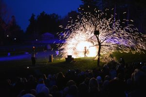 Komårdens Halloween Eldshow