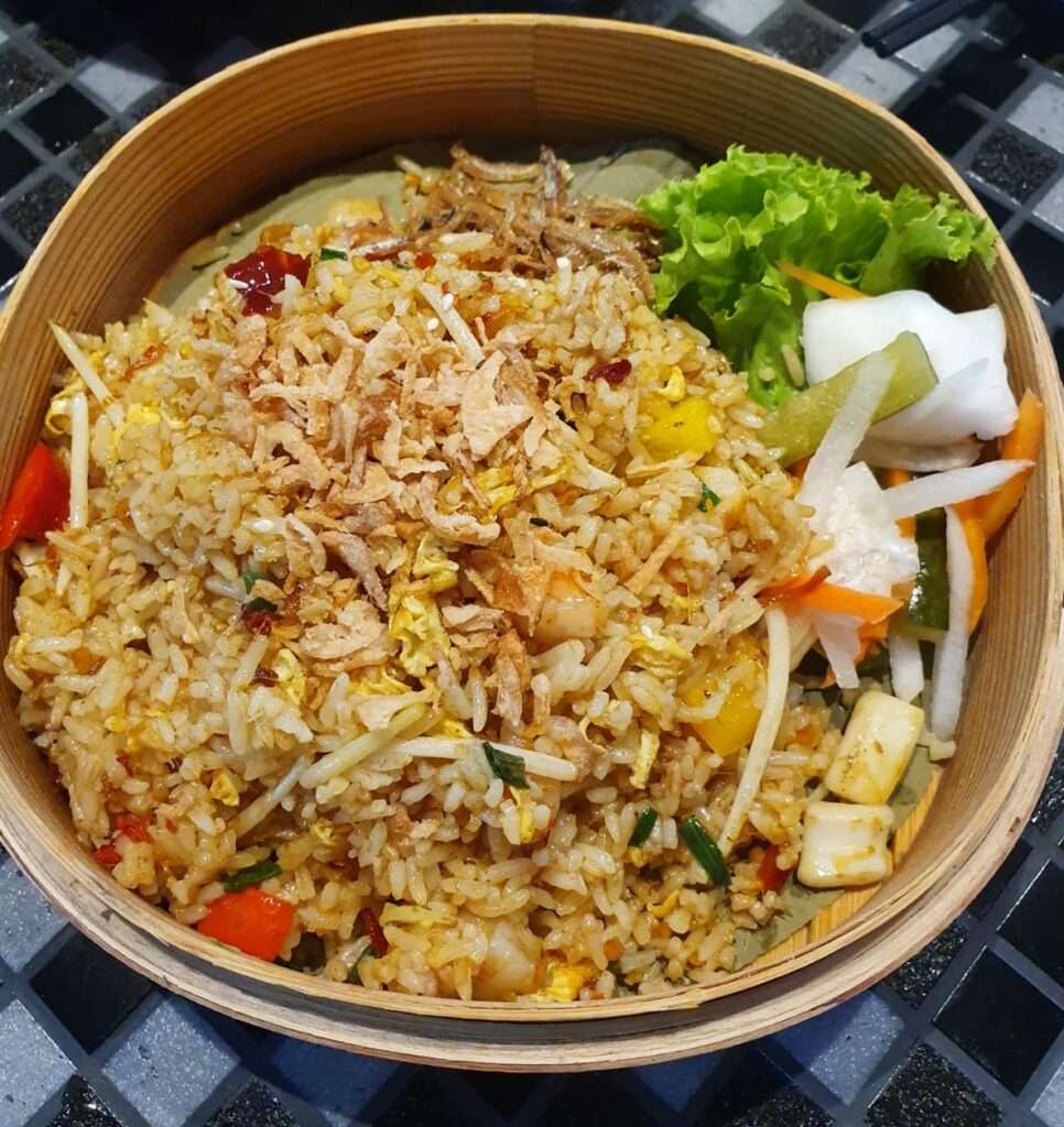 Vietnamese Fried Rice with Seafood