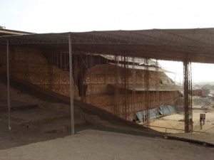 Huaca de La Luna temple