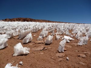 Bevroren sneeuw tijdens Salar Tour