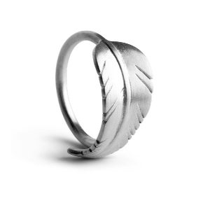 Jane Kønig - Leaf ring i sølv - Str 50