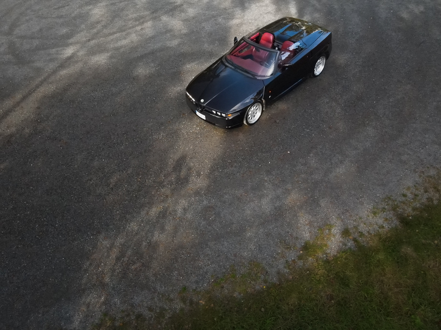 Alfa-Romeo-RZ-black-cab-donw-from-above