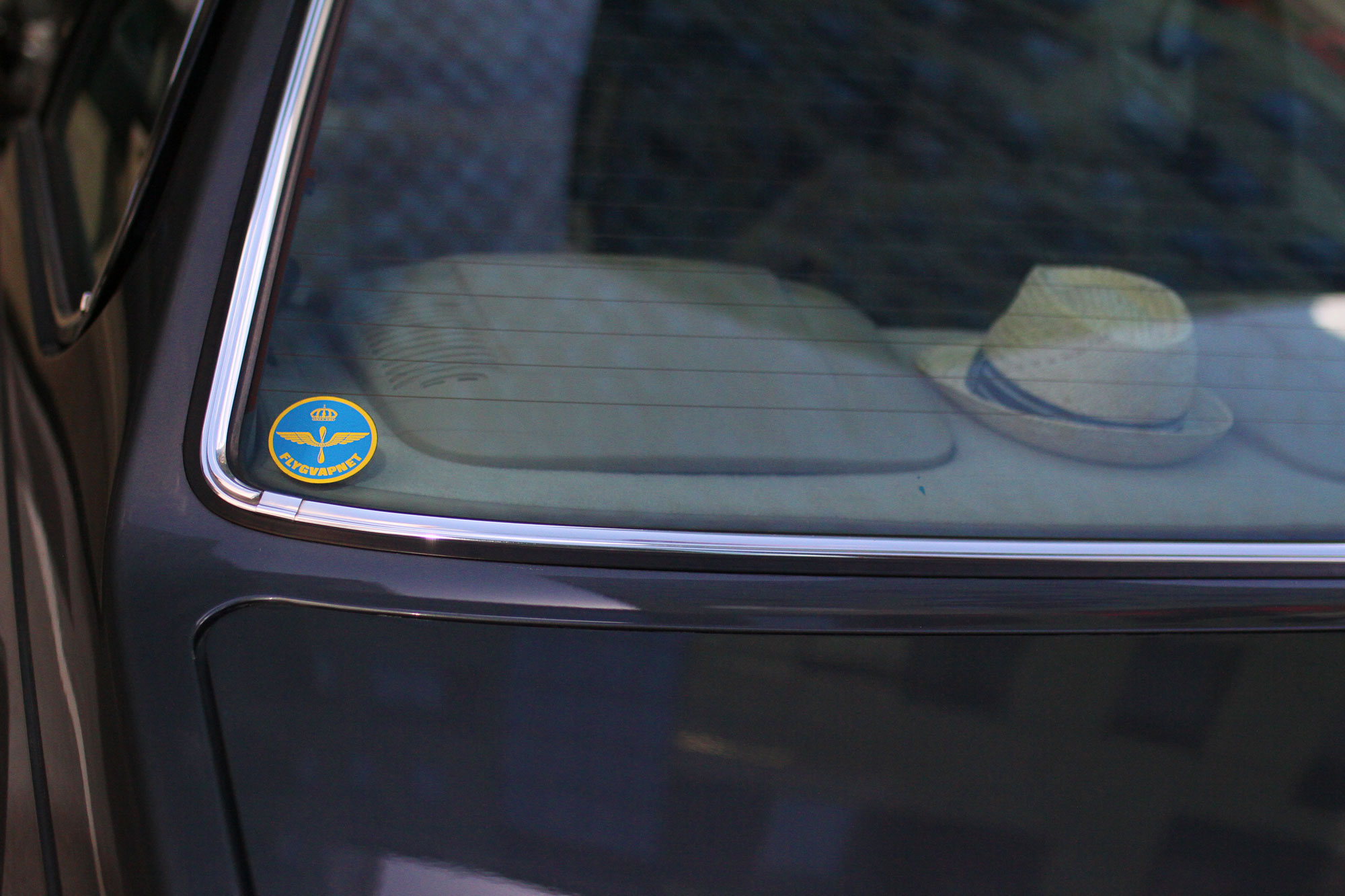 Swedish Airforce emblem on the window