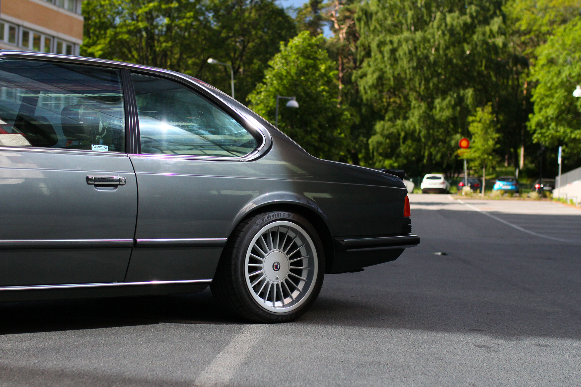 Rear left side of BMW 635 CSi