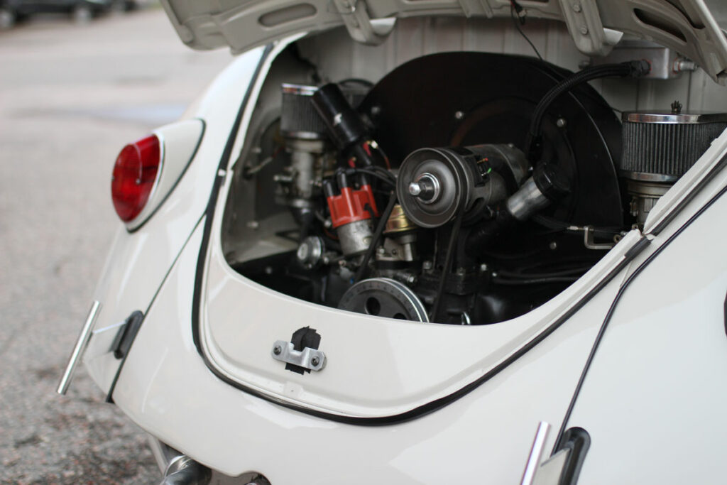 Engine Bay in Beetle 1967