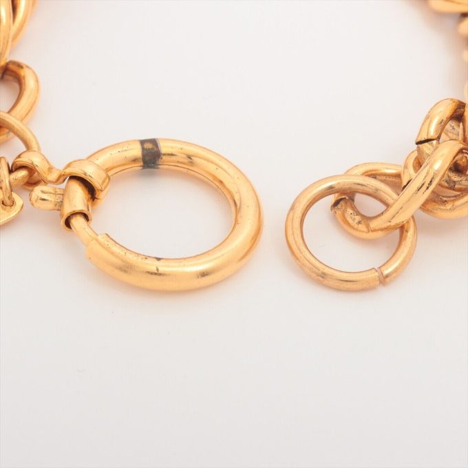 CHANEL 31 RUE CAMBON Bracelet Gold Logo Charm - Image 4