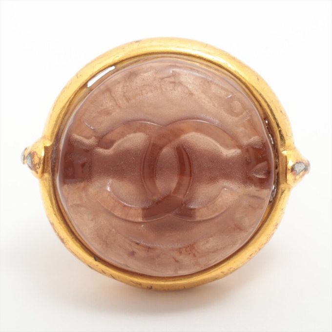 CHANEL Coco Mark 99A Gold Resin Ring - Image 2