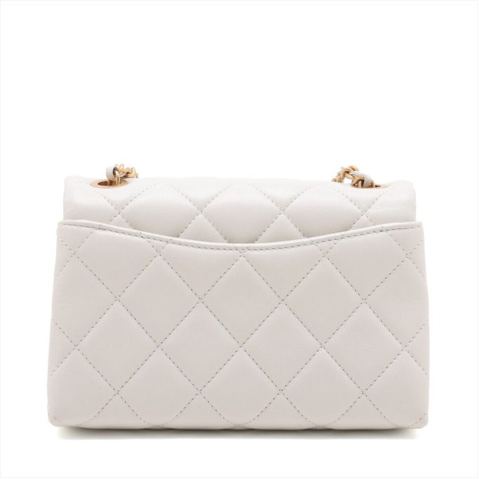 CHANEL Matelasse Lambskin Chain Shoulder Bag White Gold Metal Fittings - Image 2