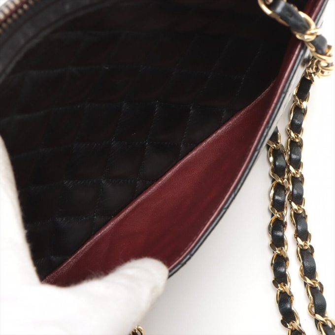 CHANEL Matelasse Lambskin Chain Shoulder Bag with Gold Metal Fittings 1XXXXXX - Image 10