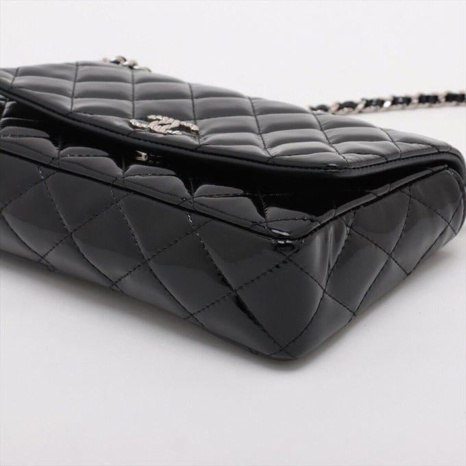 CHANEL Matelasse Patent Leather Chain Wallet Black Silver 13XXXXX - Image 3