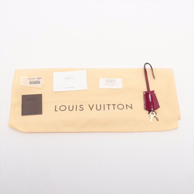 LOUIS VUITTON Alma M50561 Bag in Vernis Leather - Image 10