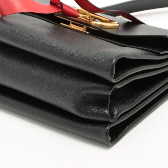 VALENTINO GARAVANI Black Leather V Sling Shoulder Bag - Image 3