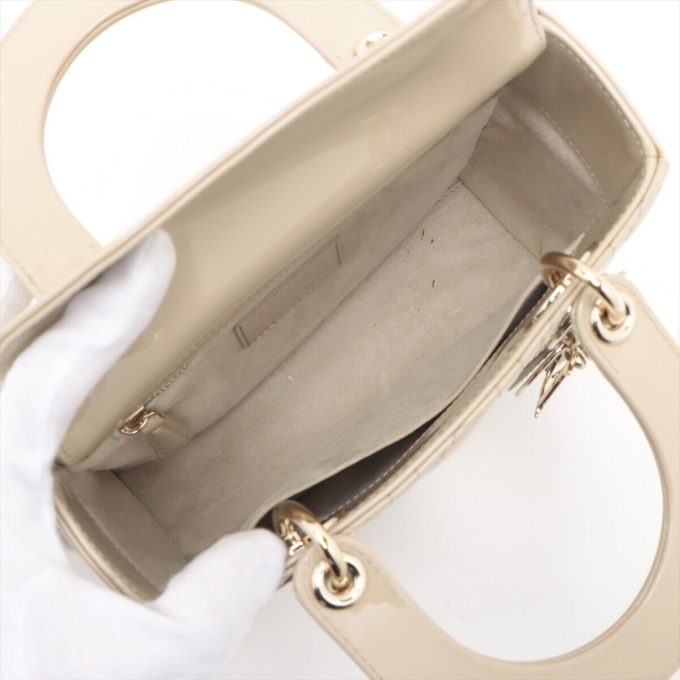 CHRISTIAN DIOR Lady Dior Cannage Patent Leather Beige Handbag - Image 5