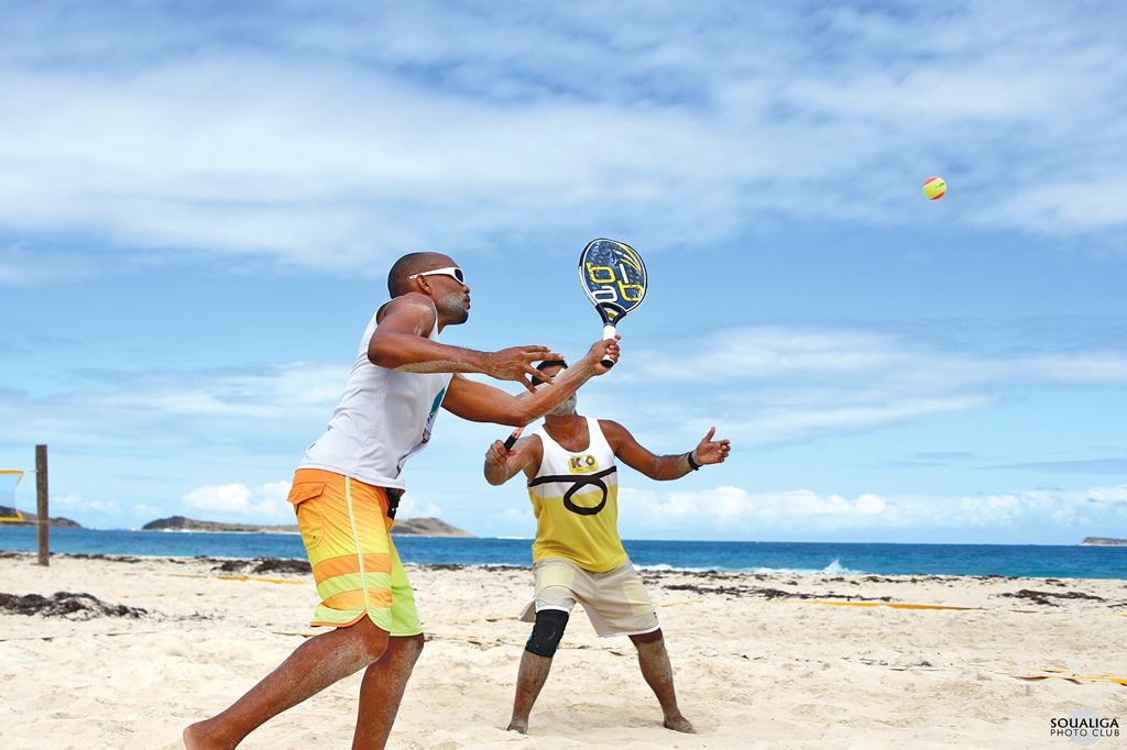 BEACH TENNIS / The Kakao Beach-Club gives colors to Orient Bay! - Faxinfo