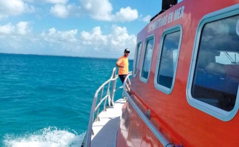 Le bateau de sauvetage ELIMAT P750, insubmersible et adapté à tout type de  conditions de mer, au service de l'Aquatic Rescue Group (JEU) depuis La  Corogne - ELIMAT