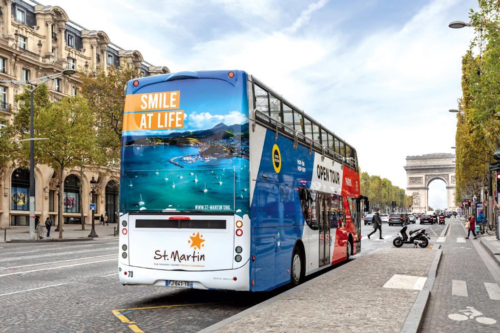 La destination « SaintMartin » s’affiche en grand sur les bus à Paris