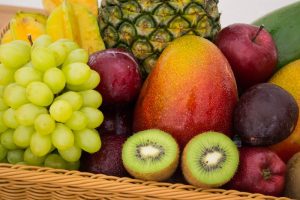 Fruit, eating healthy