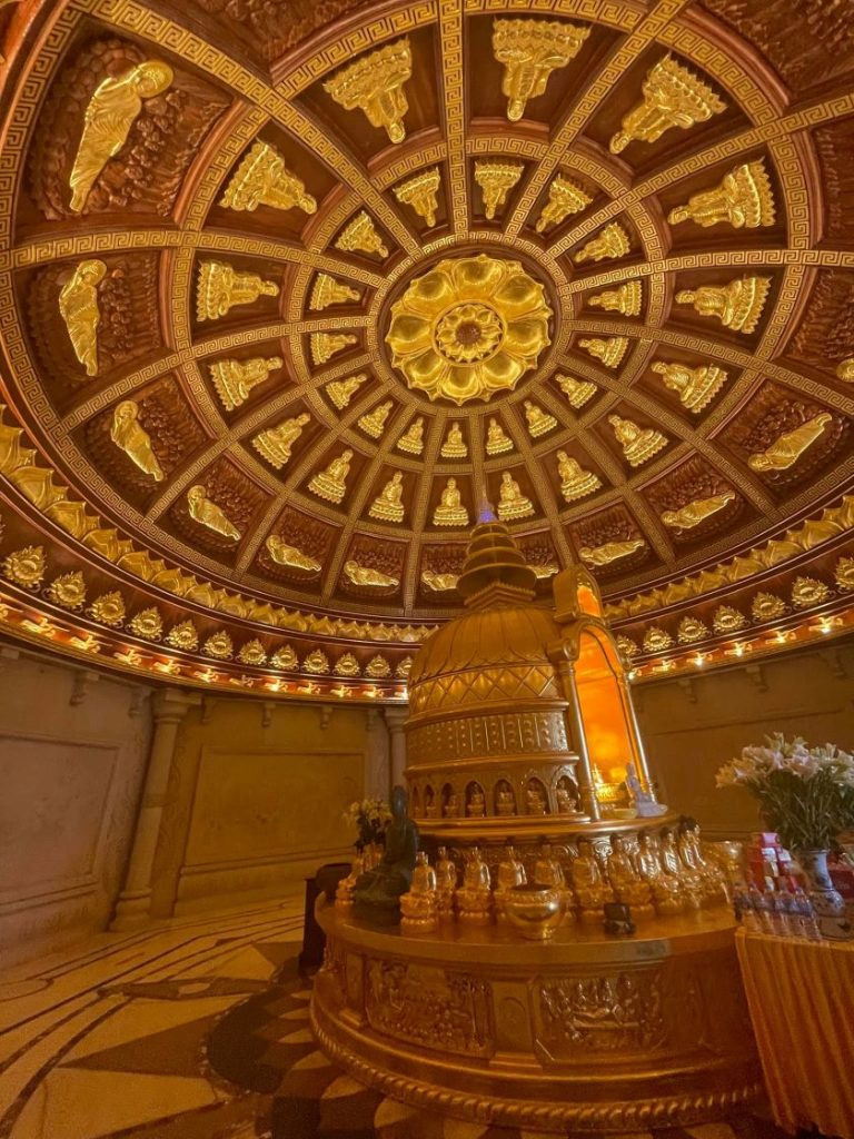 Bai Dinh Templerne i Ninh Binh