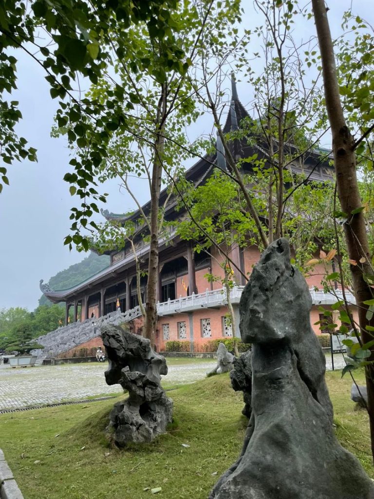 Bai Dinh Templerne i Ninh Binh