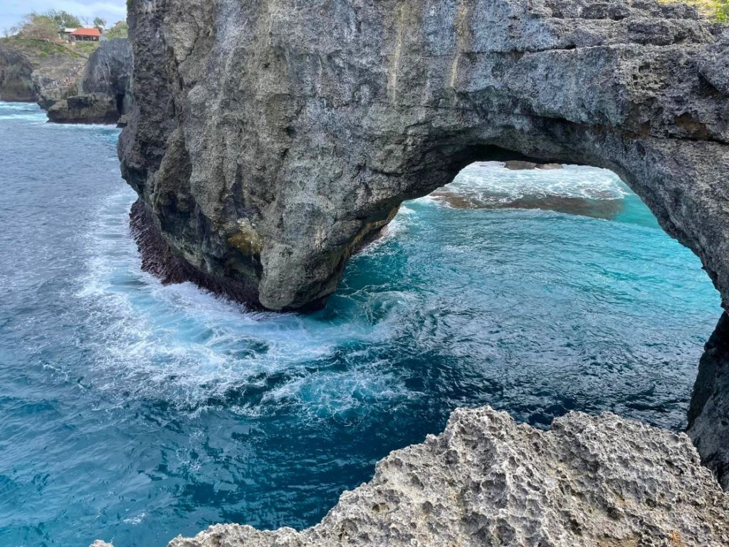Klippehullet på Broken Beach, Nusa Penida, Indonesien.
