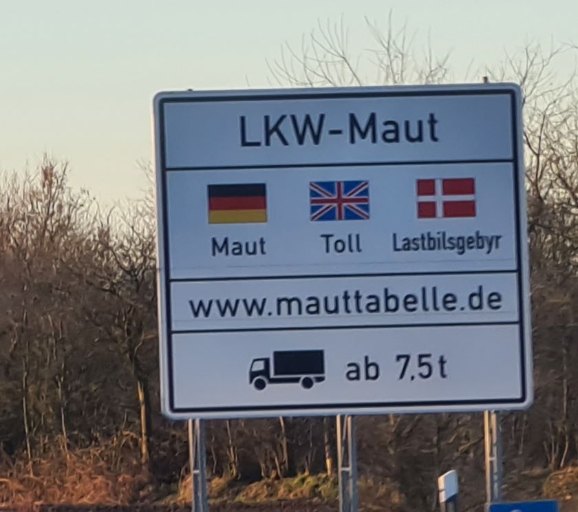 PÅ vej mod Hamborg. Her passeres grænsen.
