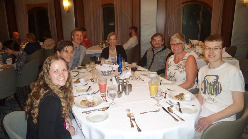 Oasis of the Seas i billeder. Middag i hovedrestauranten