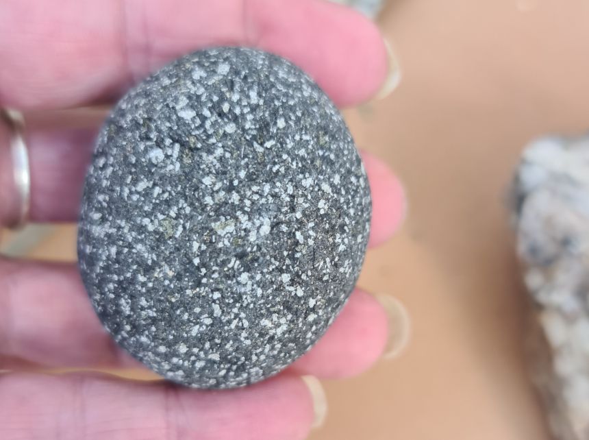 Rejseblog. Vera Playa, Almeria, Spanien – Vores hverdag under solen. Billeder af sten med mineraler