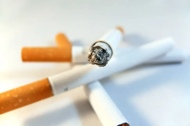 cigarettes sponsorship kelly clarkson