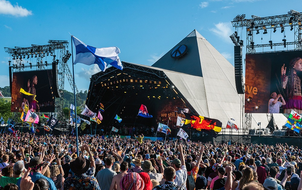 glastonbury festival lineup and more info