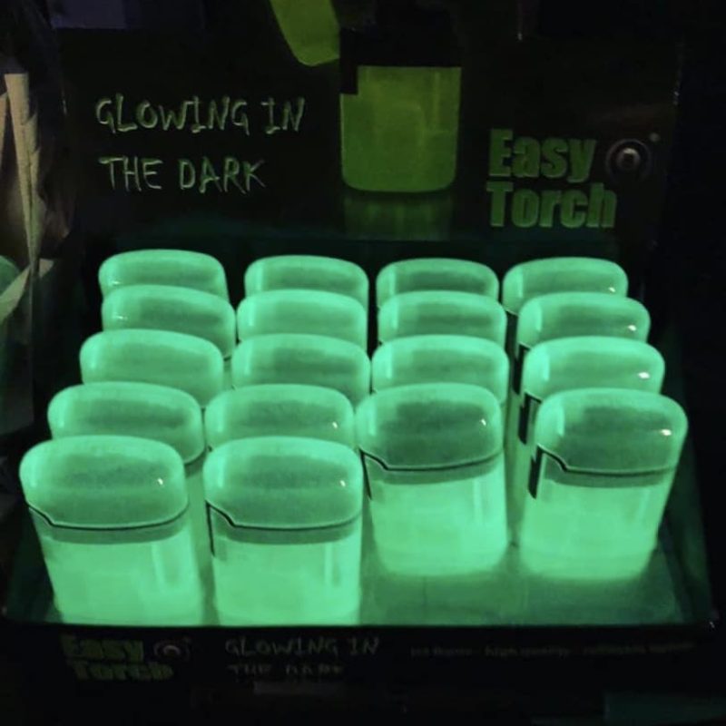 Glow in the dark lighter – Green