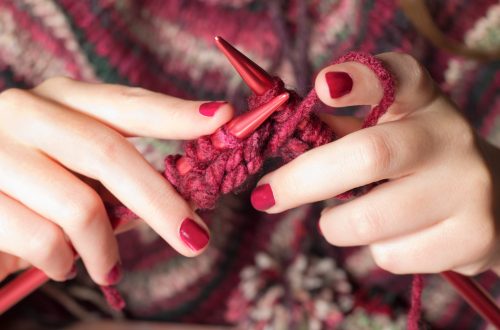 Learn how to knit - fiber on repeat