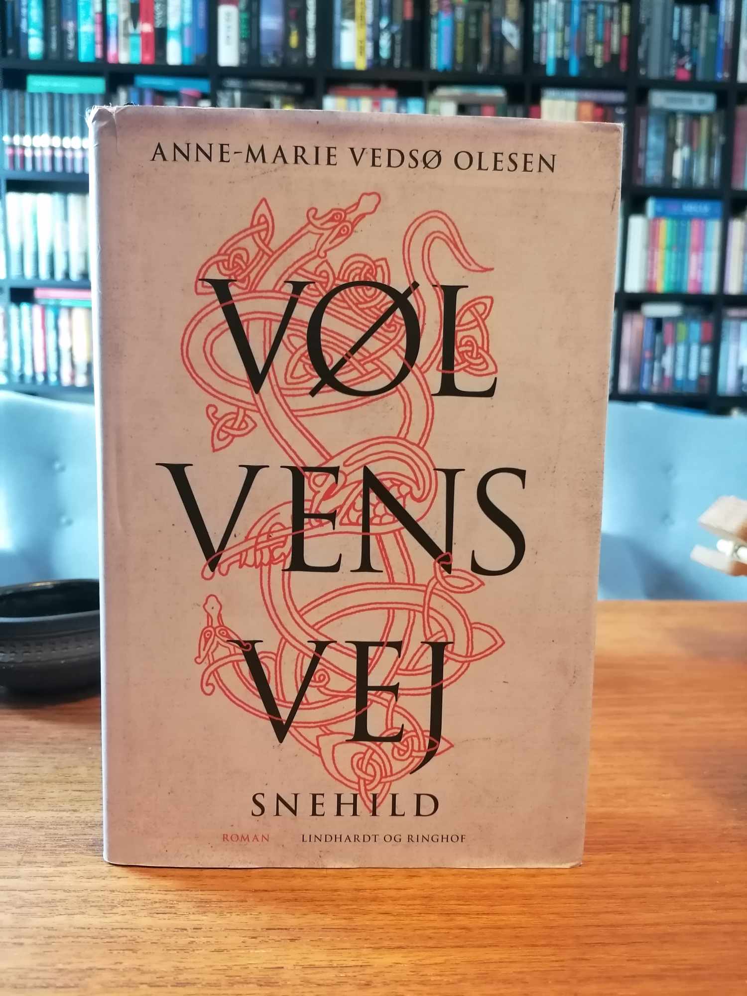 "Vølvens vej: Snehild" af Anne-Marie Vedsø Olesen