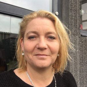 Heidi Pedersen er Næstformand, Presseansvarlig og Frivilligkoordinator i FIOS, der er en frivillig demokratisk forening og kan kontaktes via mail.