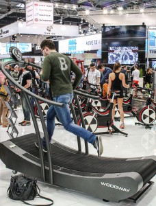 FIBO 2016 - Neuheit: Das "kurvige" Laufband Copyright F. Treutle