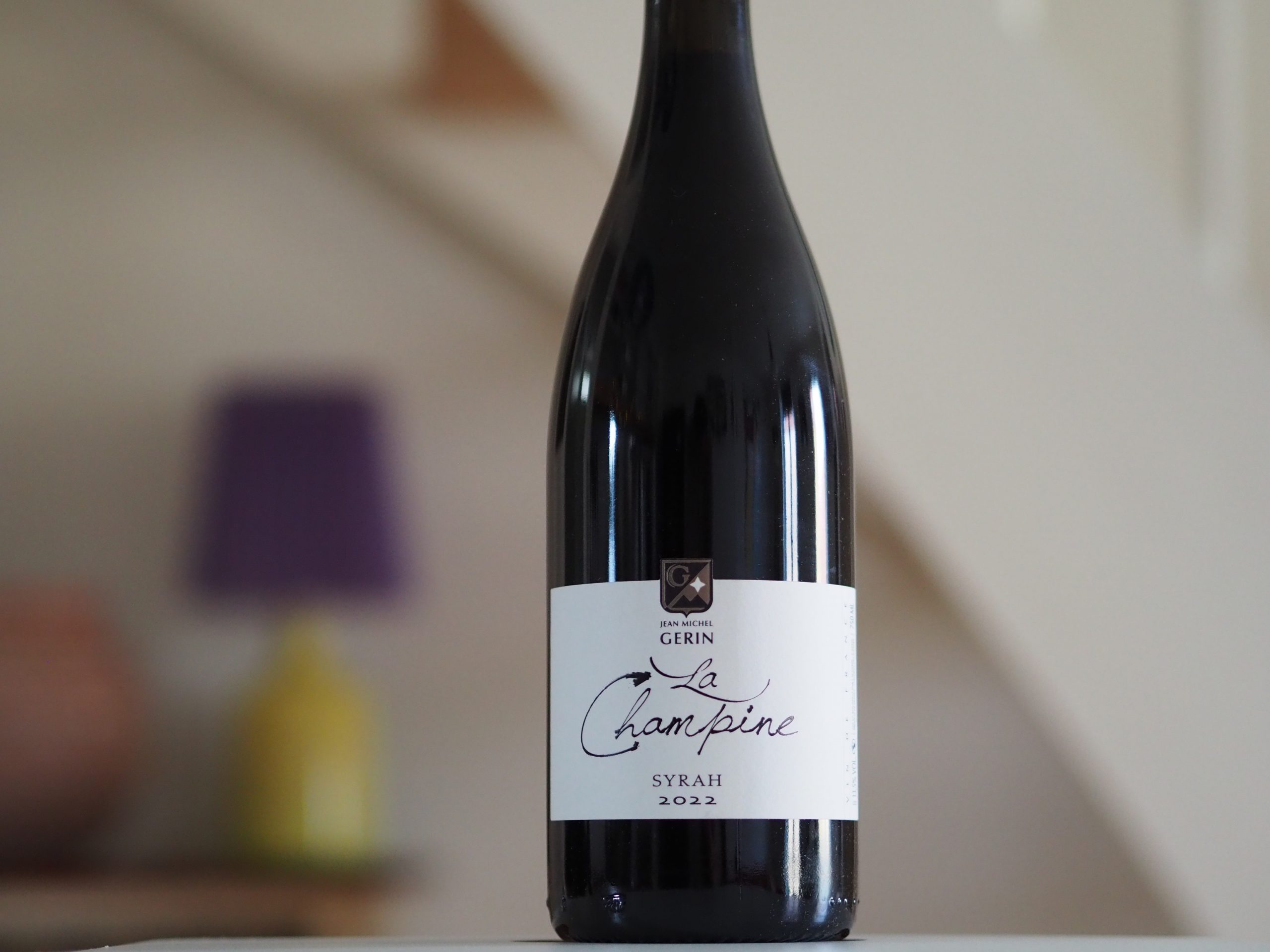 LET OG SAFTIG RHONE-CHARMEUR