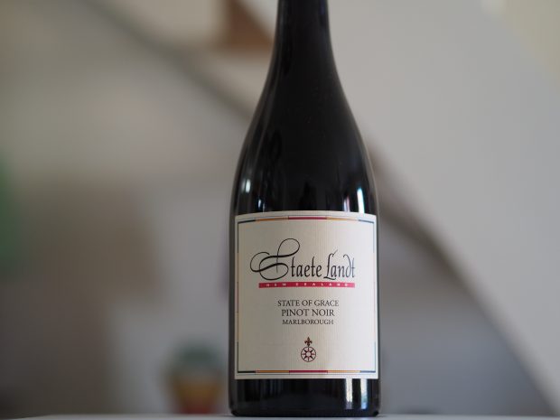 FRUGTIG NOIR MED FORNUFTIG DYBDE