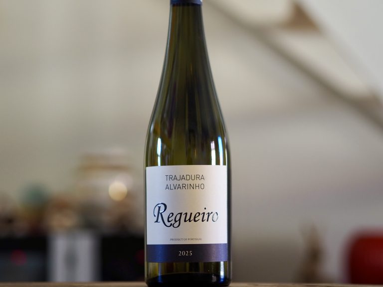 SUMMER-COOL PORTUGUESE ALVARINHO-BLEND