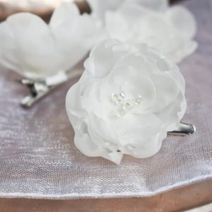 PEONY MINI - Haarspangen mit Seidenblumen Ivory