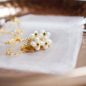 SELINA Brautkette mit Perlen Anhänger Gold