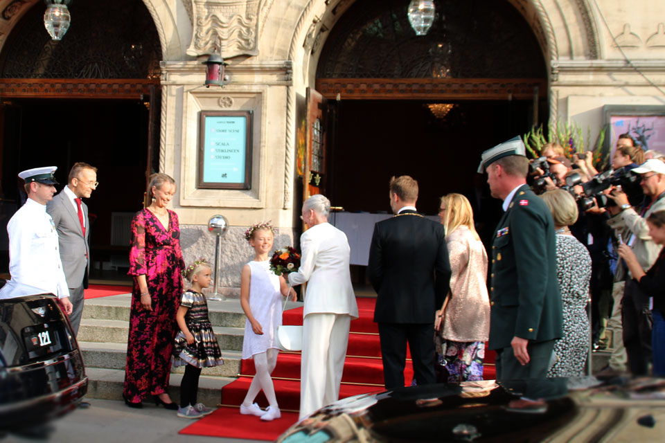 Королева Маргрета II приехала на церемонию открытия фестиваля Праздничная неделя Орхус