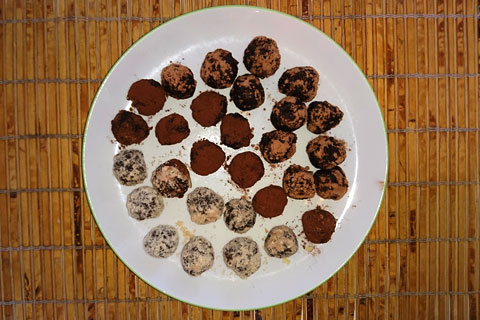 Конфеты шоколадные шарики с коноплей