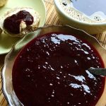 Варенье из ягод бузины черной очень вкусное и делается просто.