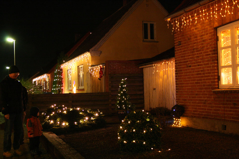 Самая наряженная рождественская улица в Дании- Fredensgade Hinnerup