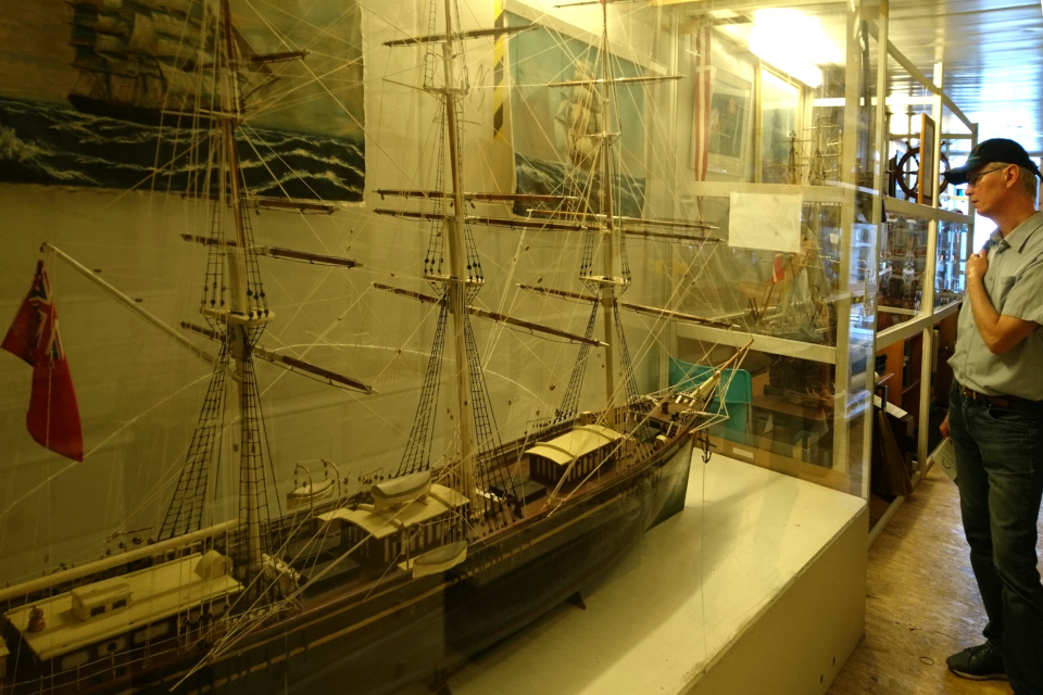 Контейнер с моделями кораблей, Морской музей, г. Орхус, Дания