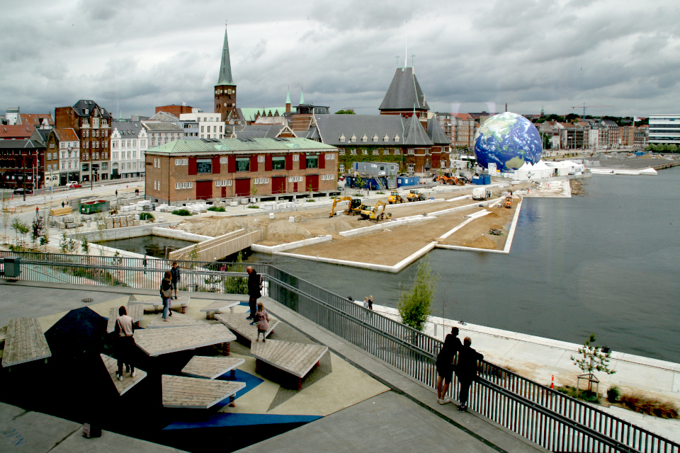 Вид на город Орхус из библиотеки DOKK1. Фото 25 июн. 2017, Дания