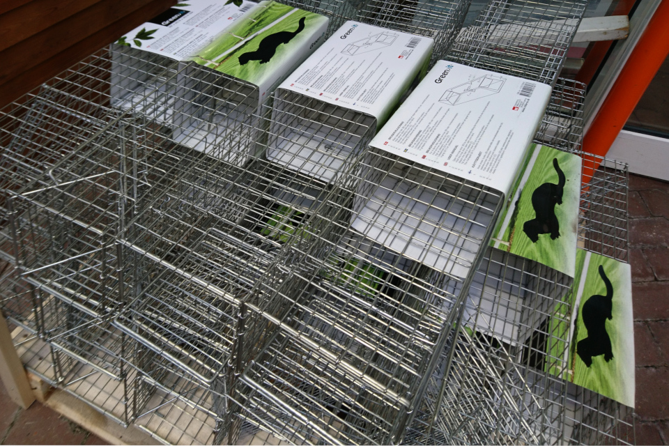 Клетки - ловушки для куницы. Фото 30 янв. 2020, супермаркет, г. Вибю / Viby, Дания