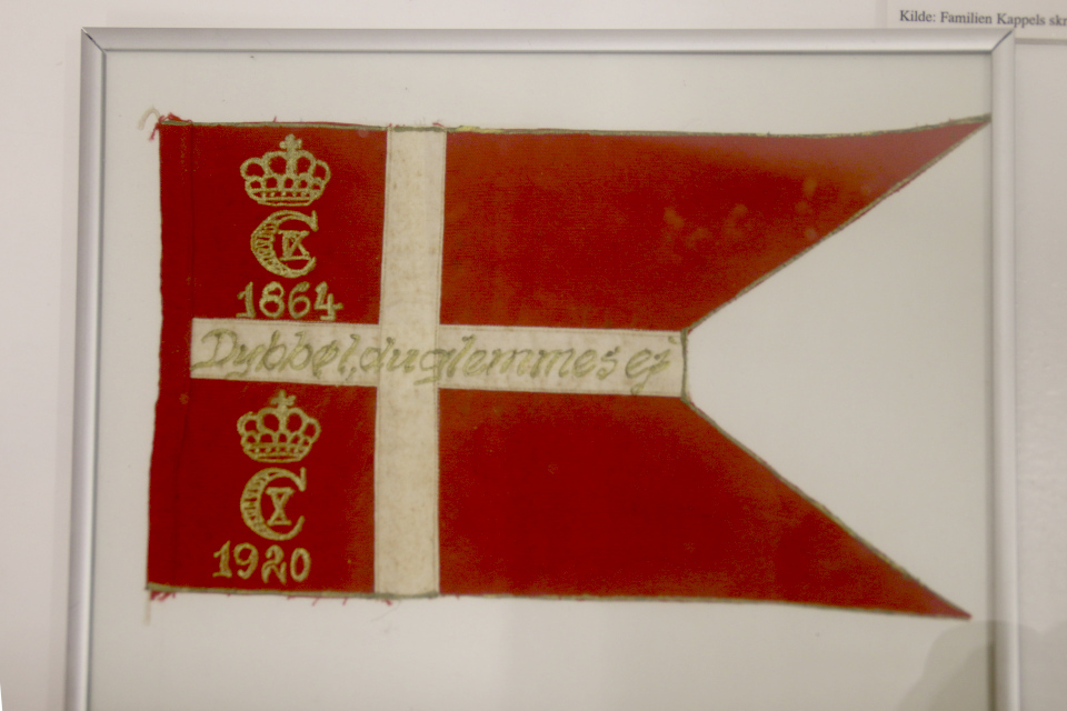 Флаг, украшавший праздник в Дюбболь (Dybbøl)